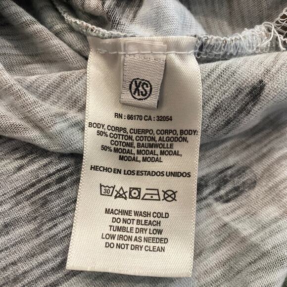 NWOT Anthropologie T.la Classic V-neck T-shirt Size XS - Picture 5 of 6